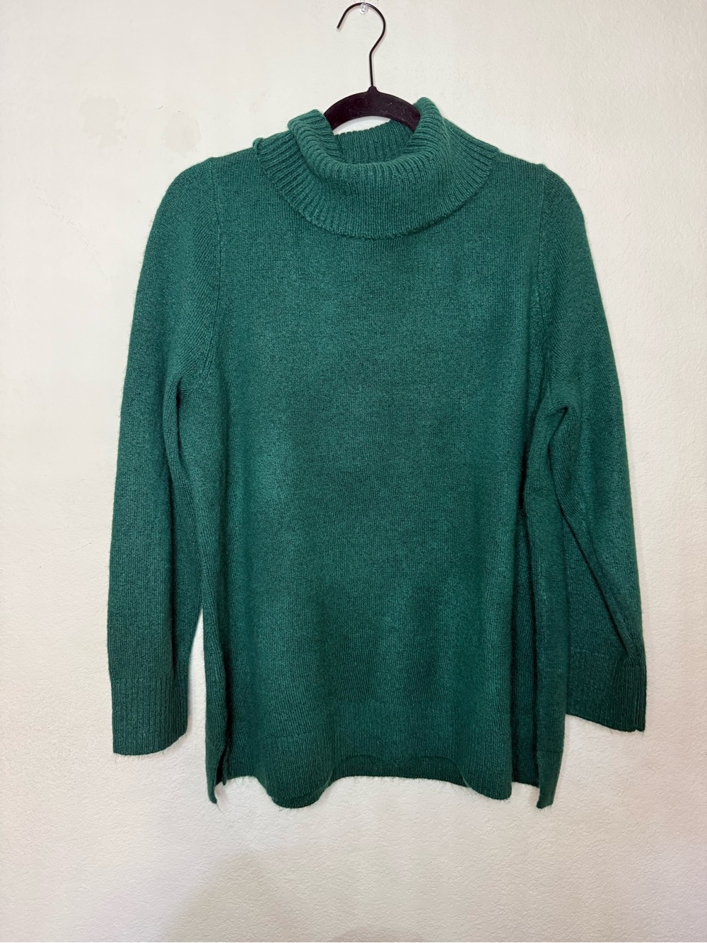 Anne Klein Women’s Green Turtleneck Sweater